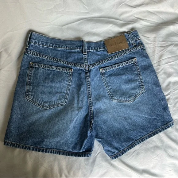 Calvin Klein Baggy Cotton Shorts Size 9 Medium Wash - Picture 2 of 5